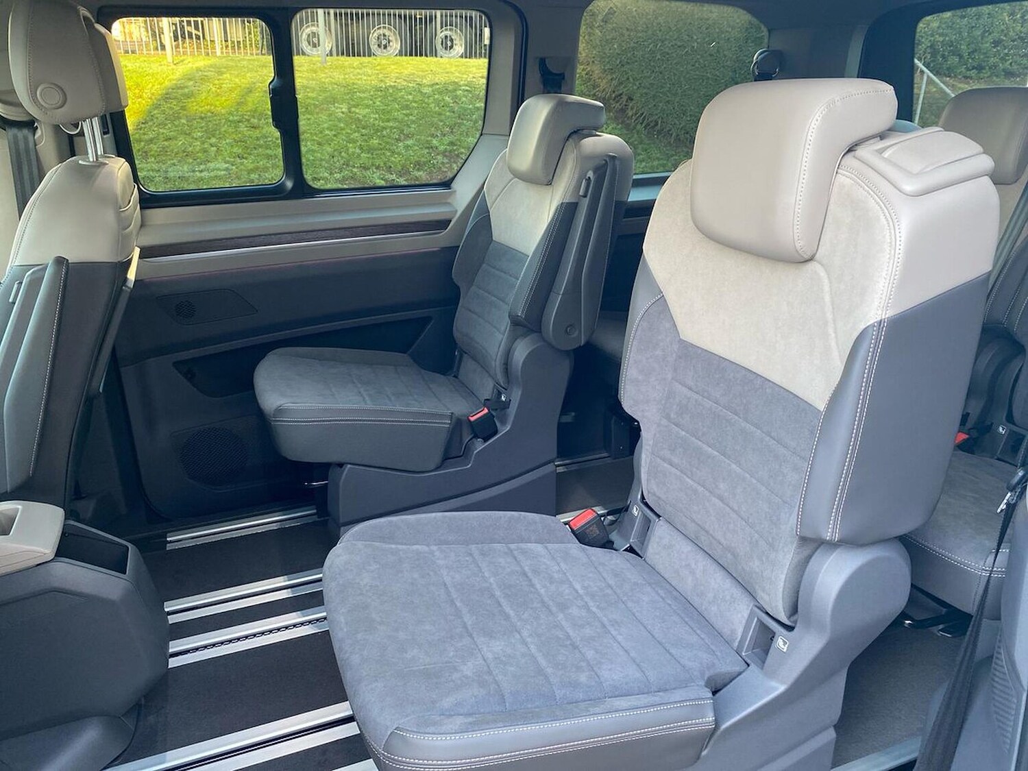 Used Volkswagen Multivan 2025 for sale - 77488596: Photo 10