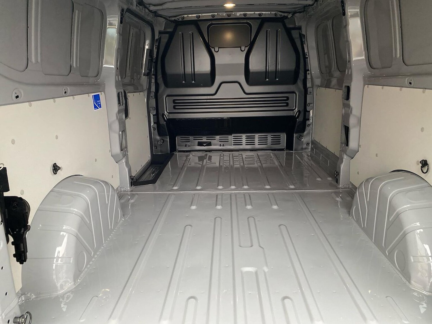 Used Volkswagen Transporter 2025 for sale - 77488569: Photo 11