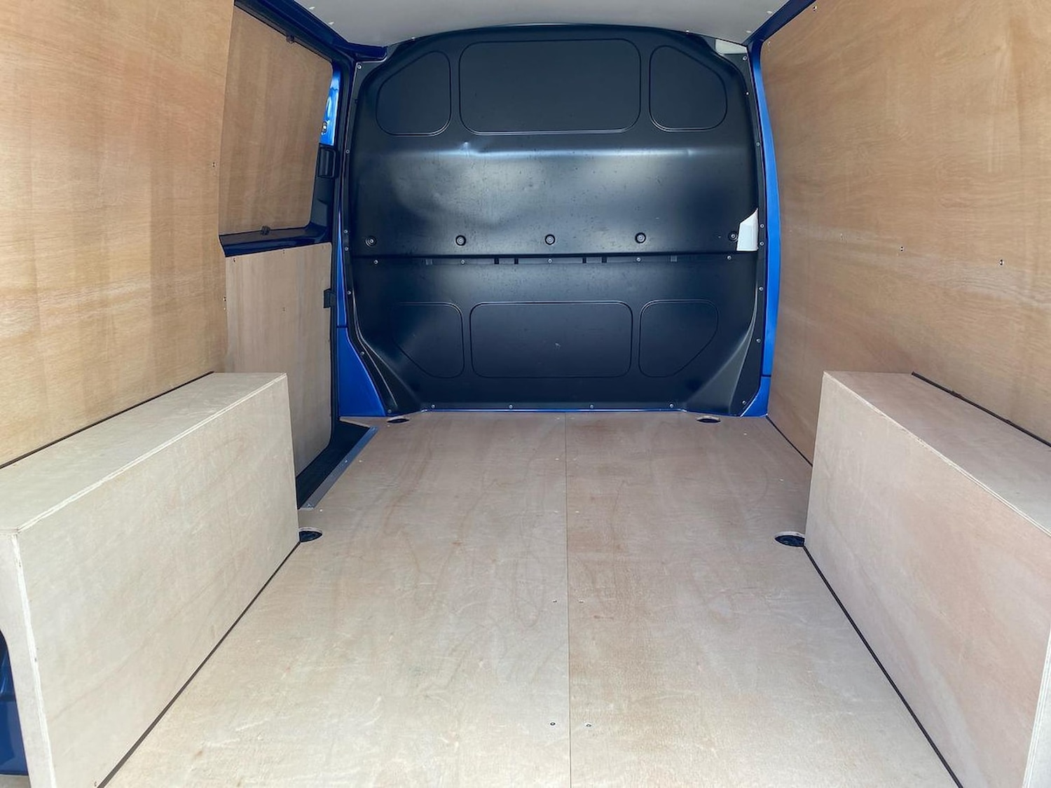 Used Volkswagen Transporter 2024 for sale - 76243215: Photo 11