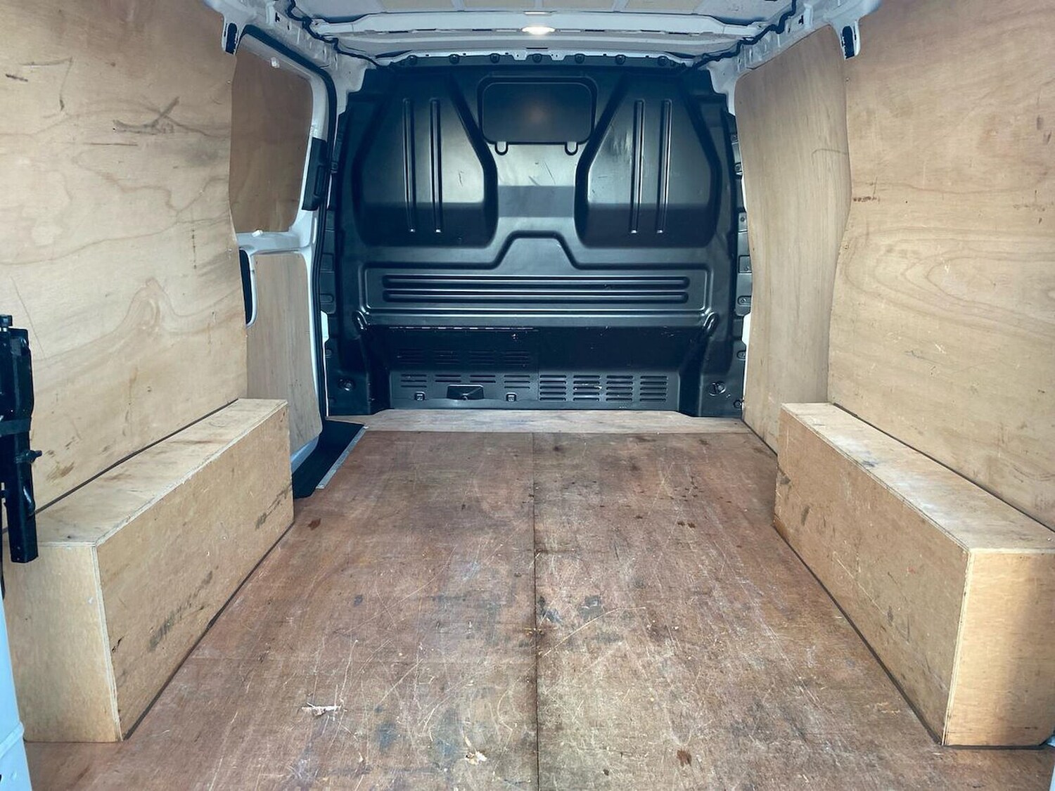 Used Volkswagen Transporter 2025 for sale - 77488600: Photo 13