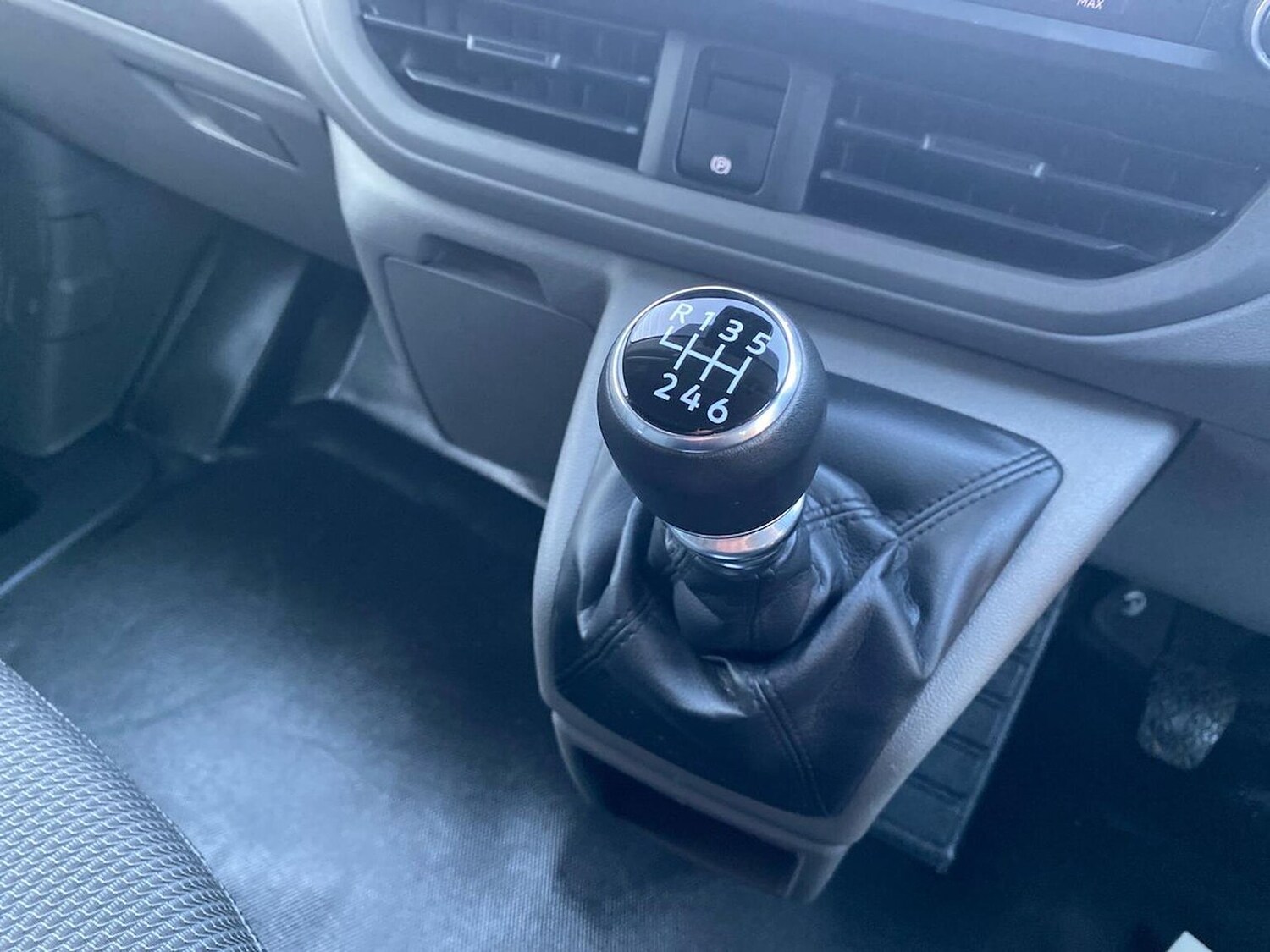 Used Volkswagen Transporter 2025 for sale - 77488600: Photo 22