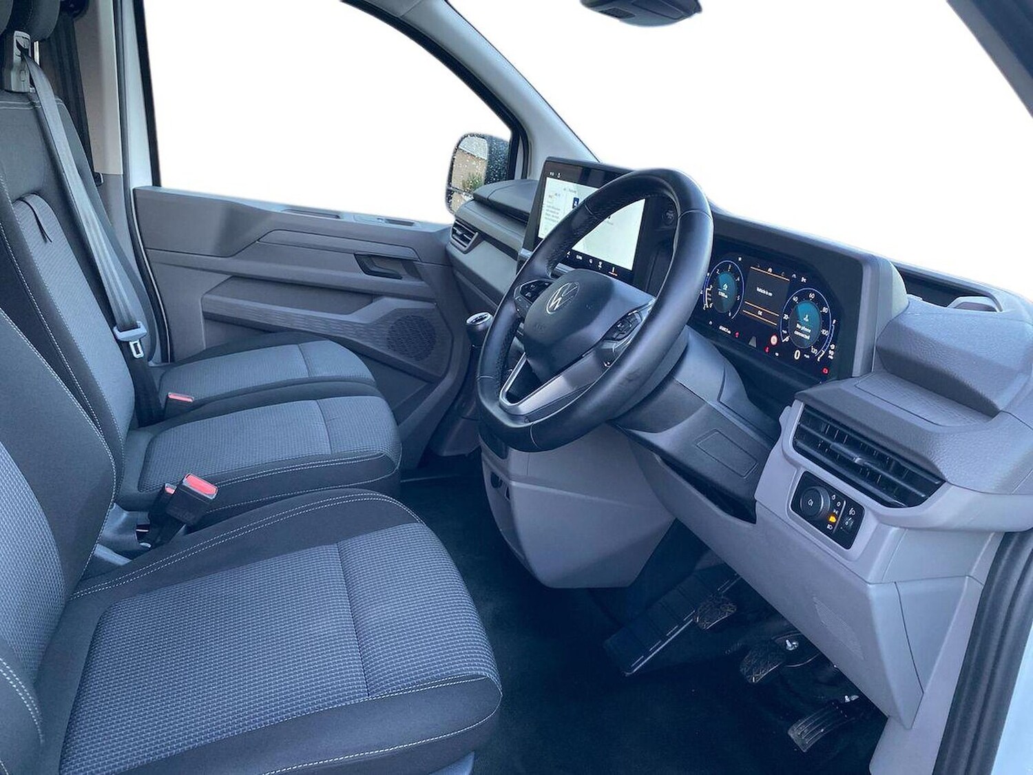 Used Volkswagen Transporter 2025 for sale - 77488600: Photo 8