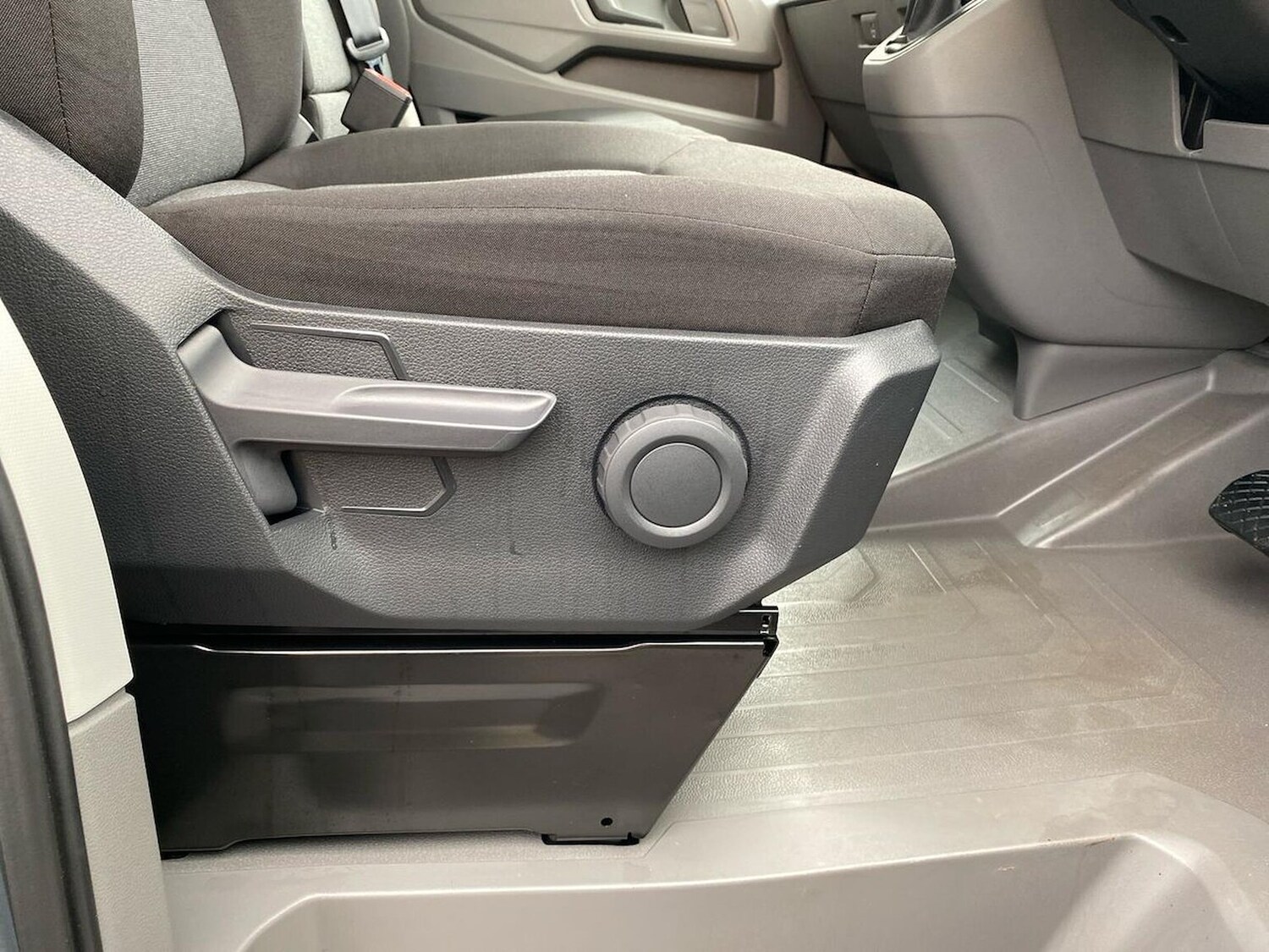 Used Volkswagen Crafter 2024 for sale - 76497280: Photo 32