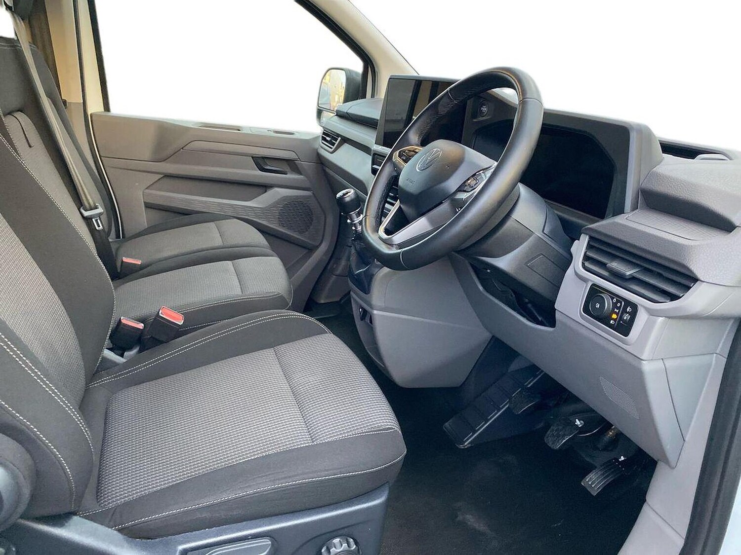 Used Volkswagen Transporter 2025 for sale - 76735597: Photo 8