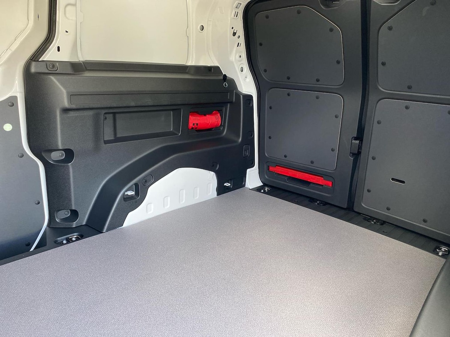 Used Volkswagen ID.Buzz 2026 for sale - 78195426: Photo 10