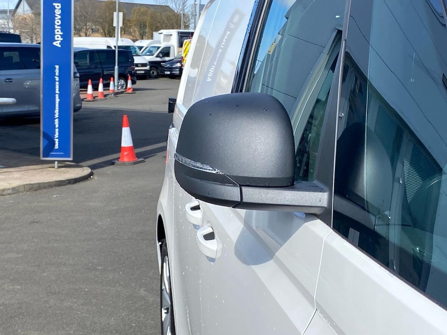 Used Volkswagen ID.Buzz 2026 for sale - 78195426: Photo 17