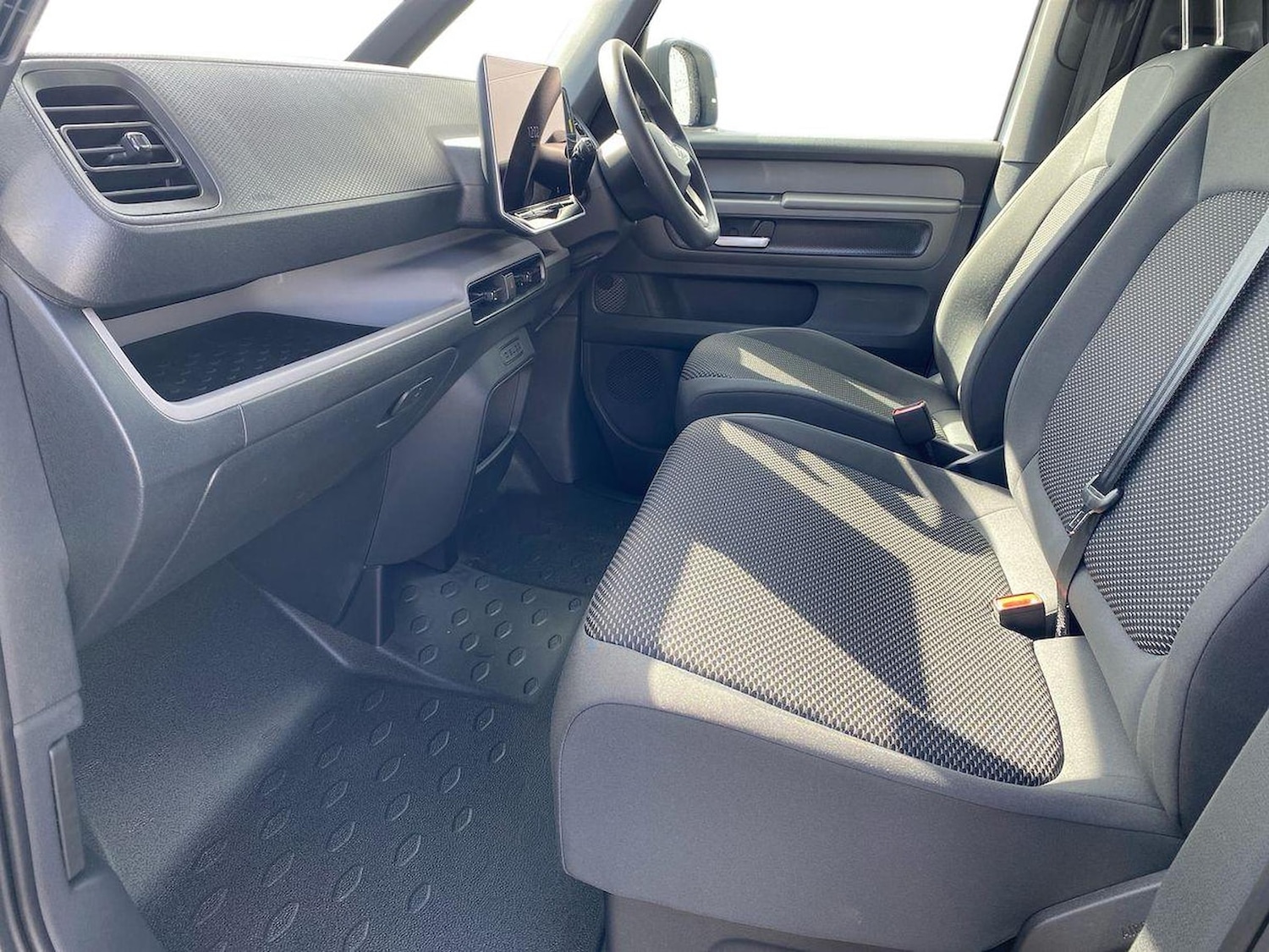 Used Volkswagen ID.Buzz 2026 for sale - 78195426: Photo 2