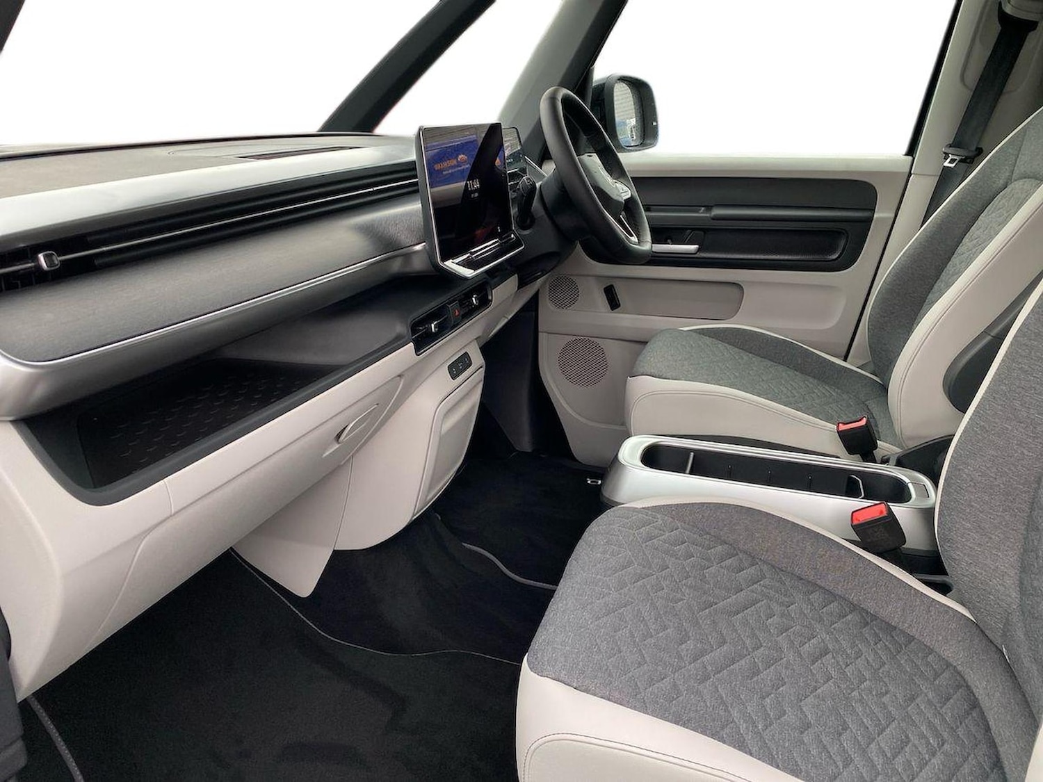 Used Volkswagen ID.Buzz 2025 for sale - 76763442: Photo 4