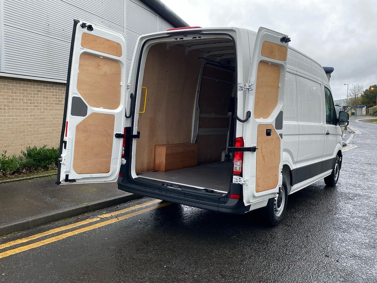 Used Volkswagen Crafter 2025 for sale - 76455332: Photo 24