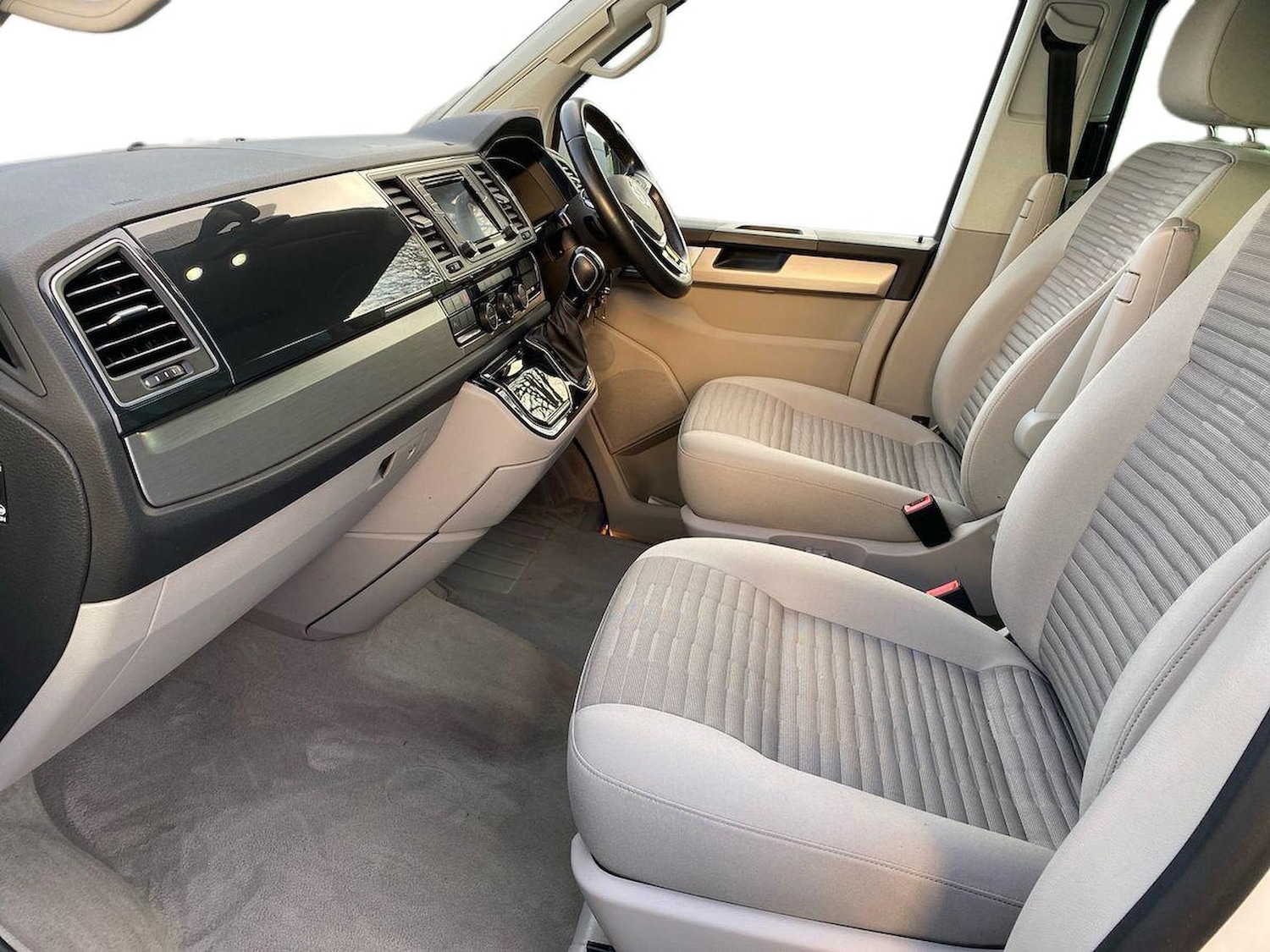 Used Volkswagen California 2019 for sale - 78195374: Photo 2