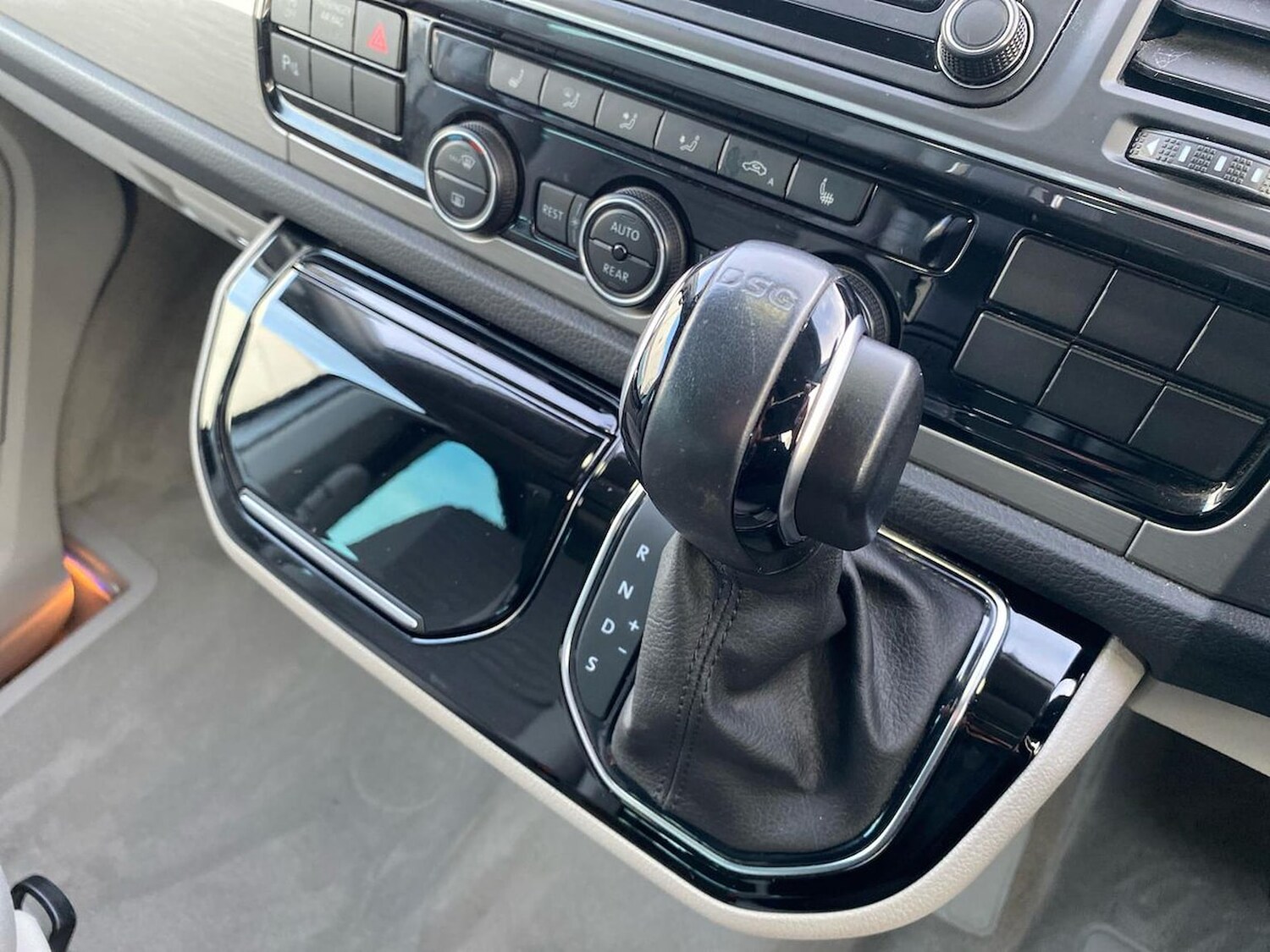 Used Volkswagen California 2019 for sale - 78195374: Photo 22