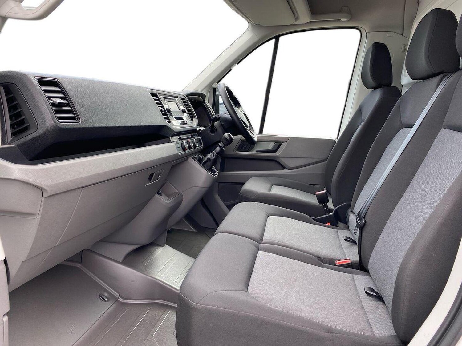 Used Volkswagen Crafter 2024 for sale - 76402379: Photo 2