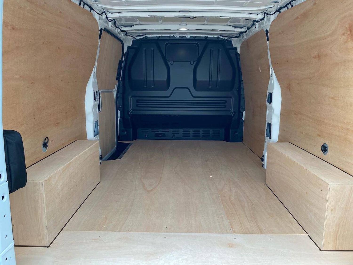 Used Volkswagen Transporter 2025 for sale - 76422326: Photo 13