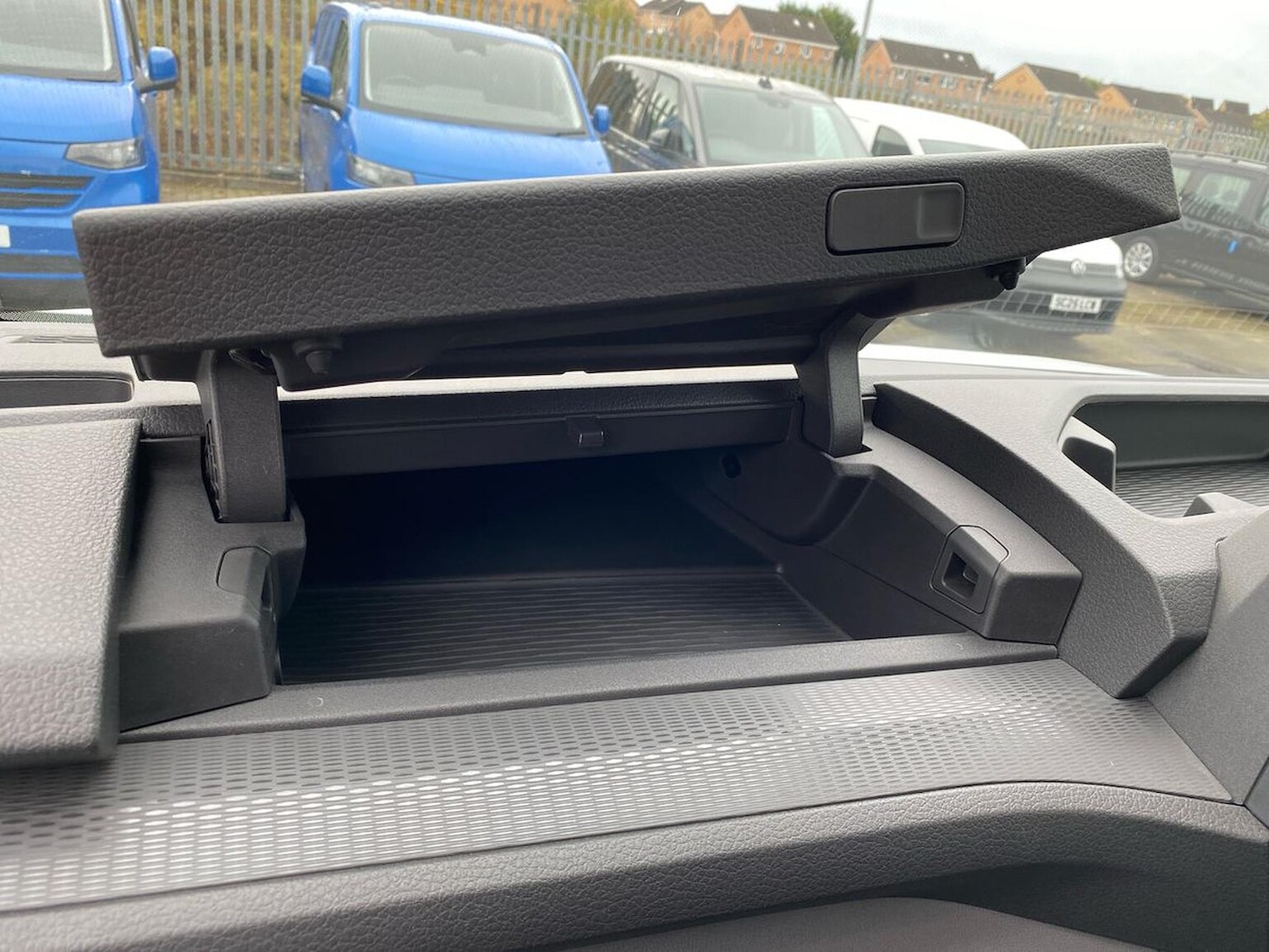 Used Volkswagen Transporter 2025 for sale - 76422326: Photo 41