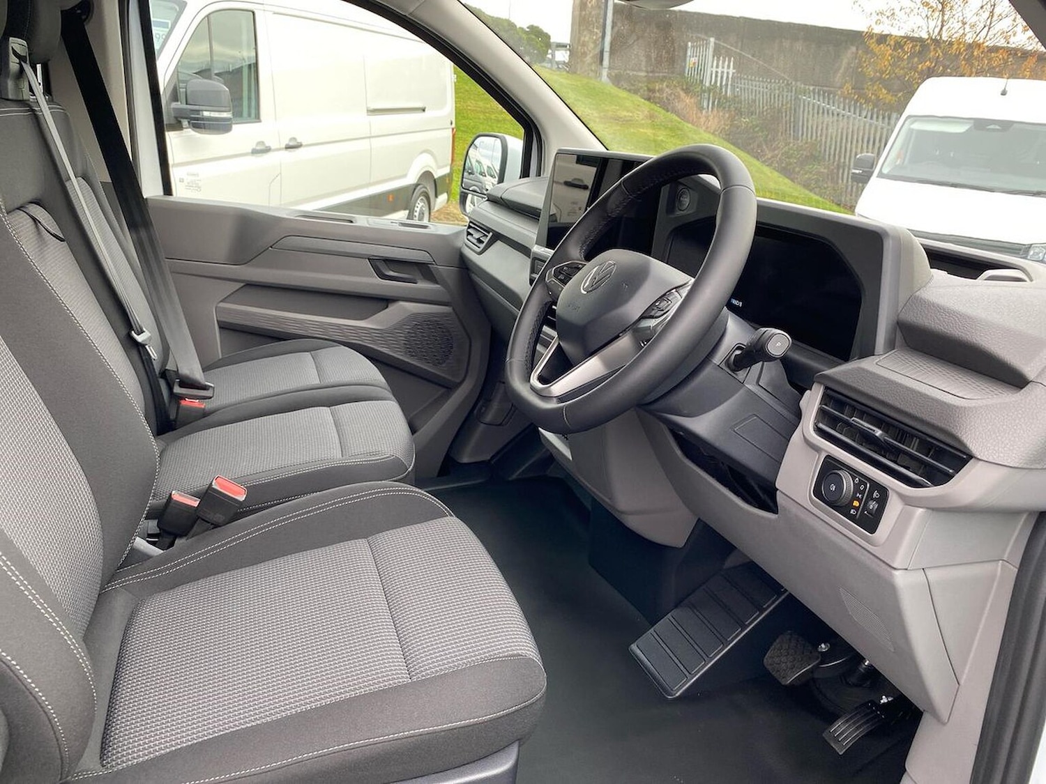 Used Volkswagen Transporter 2025 for sale - 76422326: Photo 8