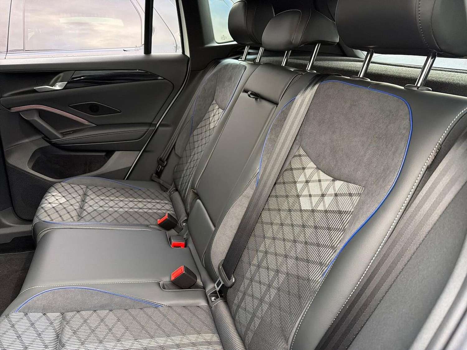 Used Volkswagen Tiguan 2026 for sale - 77901649: Photo 16