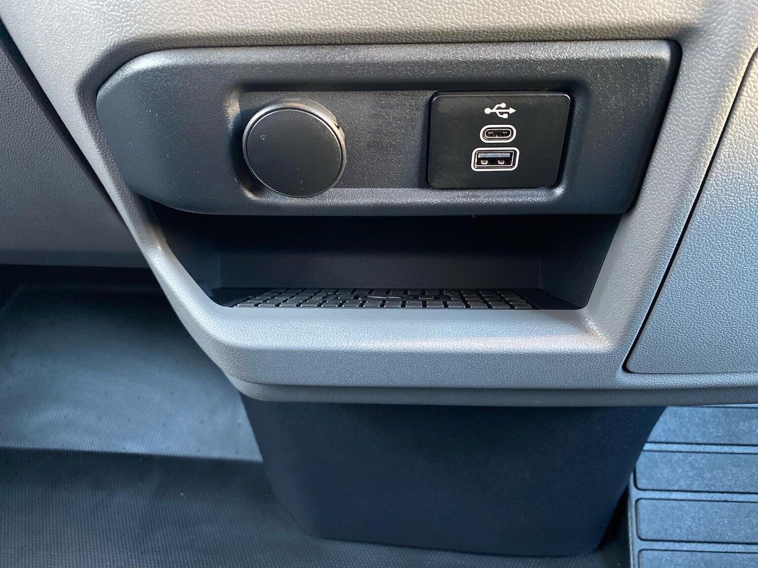 Used Volkswagen Transporter 2025 for sale - 77488599: Photo 38