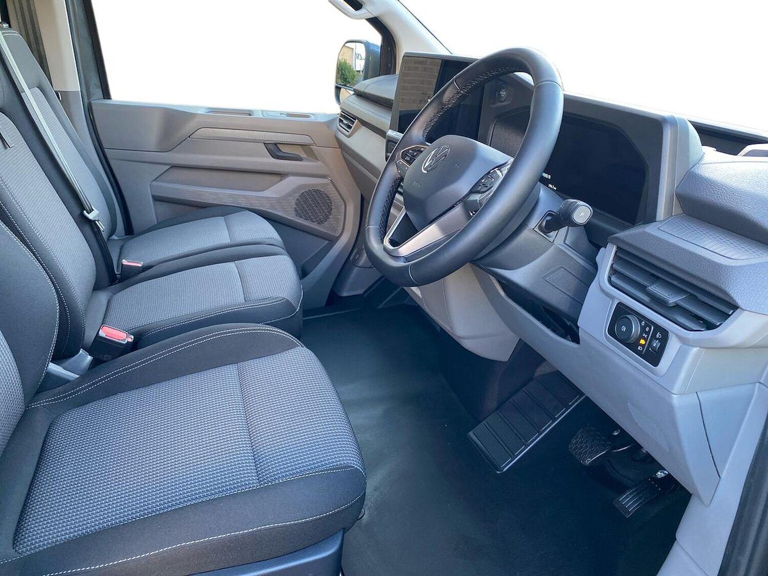 Used Volkswagen Transporter 2025 for sale - 77488599: Photo 8