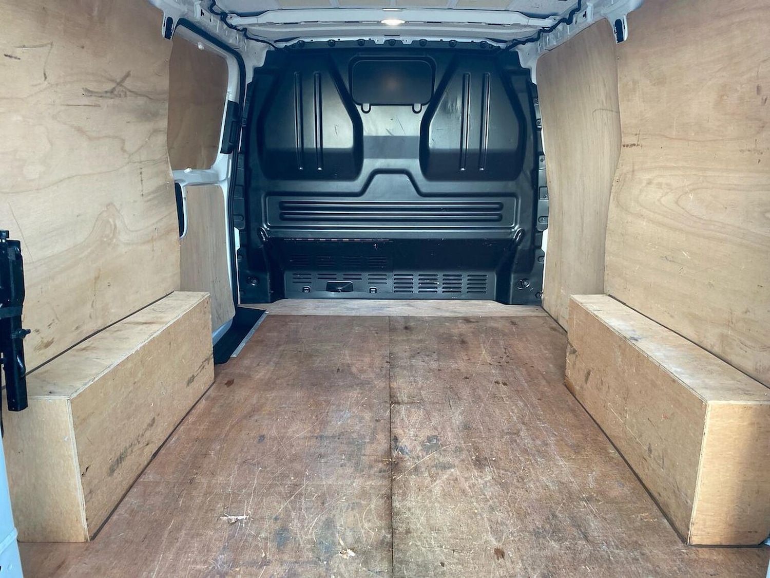 Used Volkswagen Transporter 2025 for sale - 76892099: Photo 13