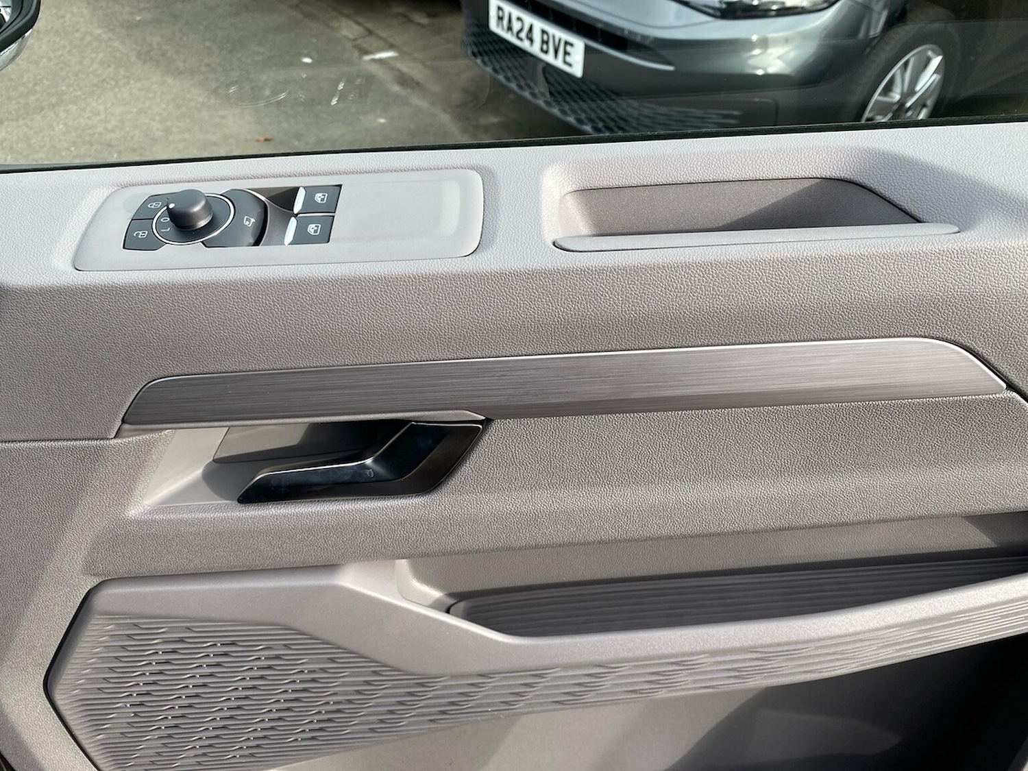 Used Volkswagen Transporter 2025 for sale - 77069982: Photo 14