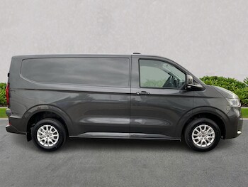 Used Volkswagen Transporter 2025 for sale - 77069982: Photo