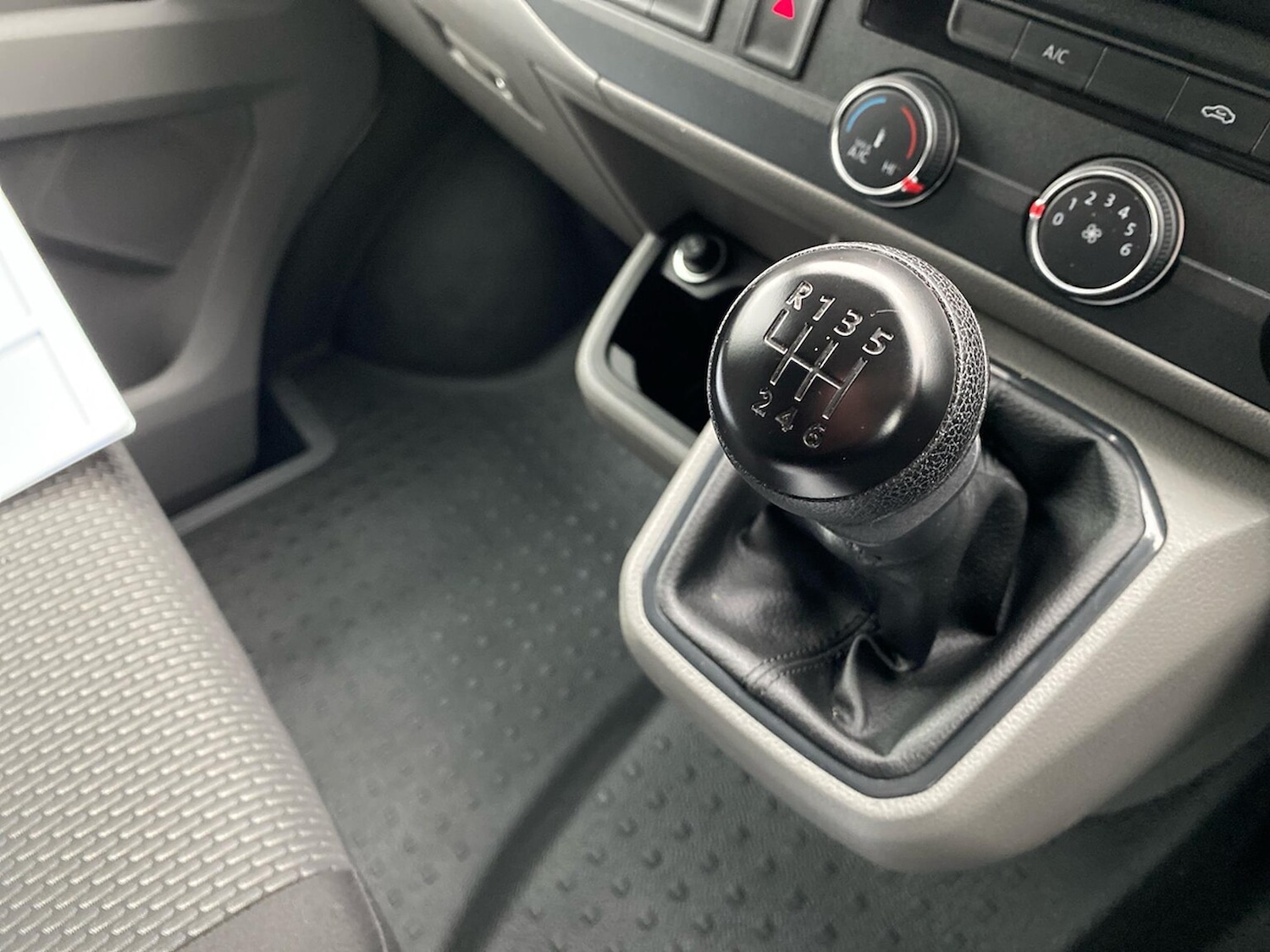 Used Volkswagen Transporter 2024 for sale - 76577189: Photo 20