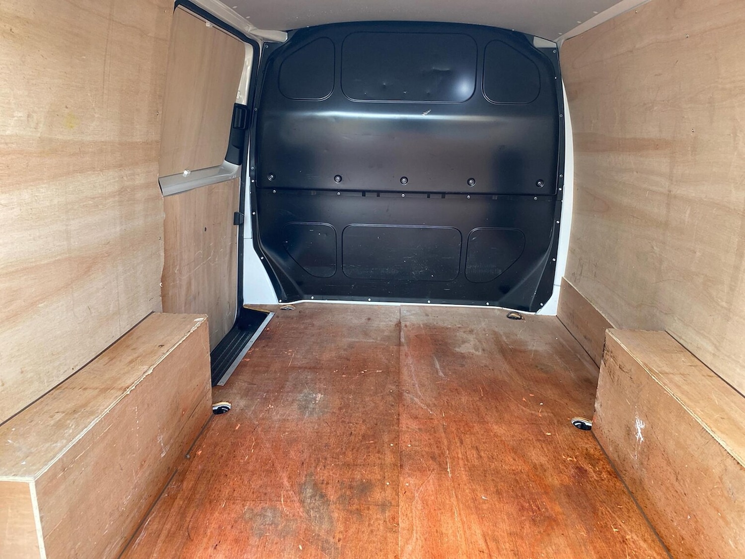 Used Volkswagen Transporter 2024 for sale - 76650253: Photo 11