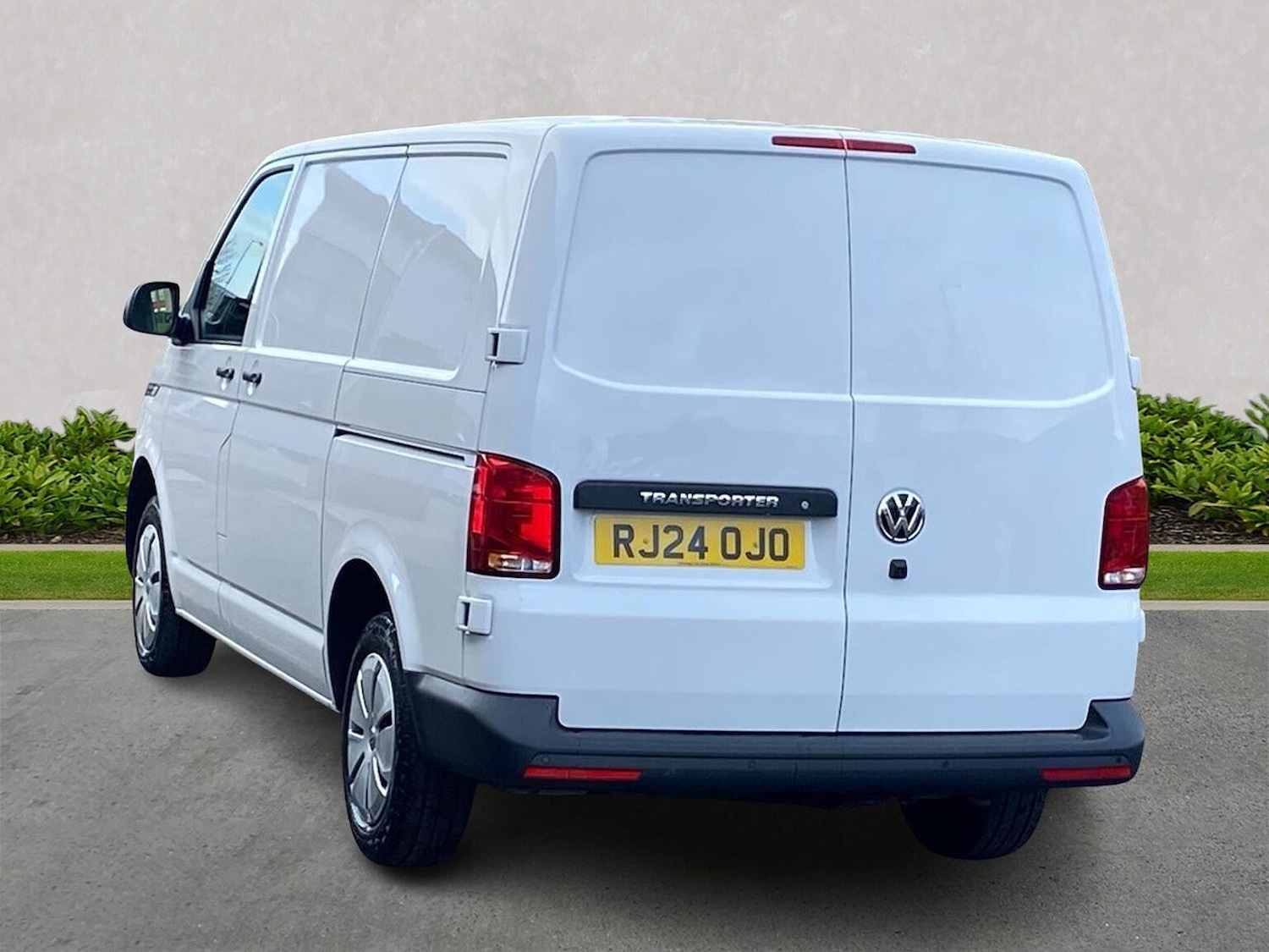 Used Volkswagen Transporter 2024 for sale - 76650253: Photo 3