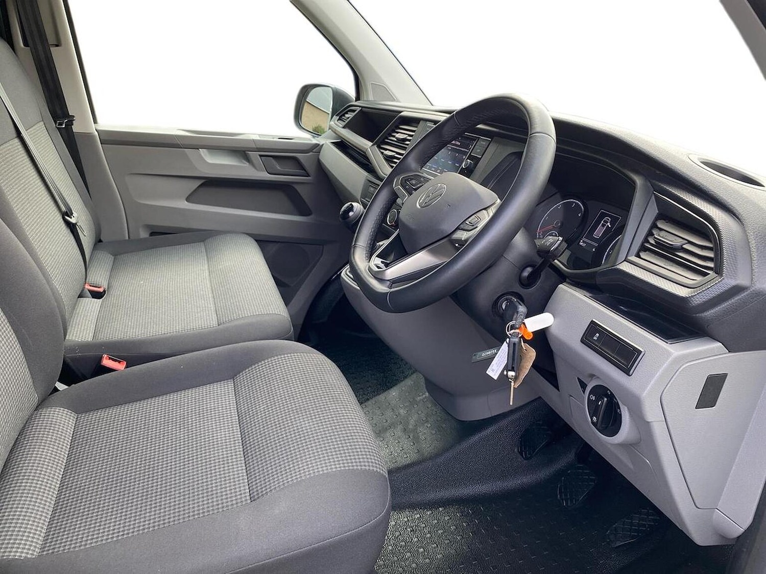 Used Volkswagen Transporter 2024 for sale - 76650253: Photo 6