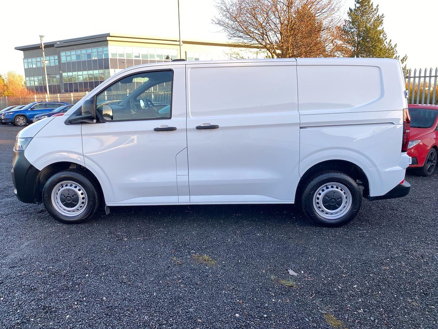 Used Volkswagen Transporter 2025 for sale - 76699522: Photo 42