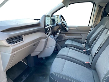 Used Volkswagen Transporter 2025 for sale - 76699522: Photo