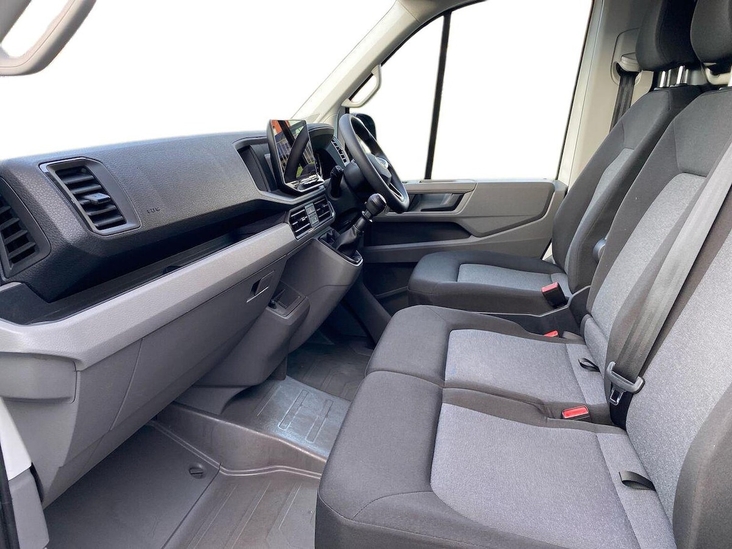 Used Volkswagen Crafter 2025 for sale - 77488566: Photo 2