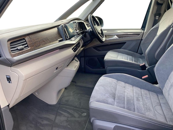 Used Volkswagen Multivan 2024 for sale - 76225065: Photo 2