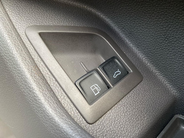 Used Volkswagen Multivan 2024 for sale - 76225065: Photo 32