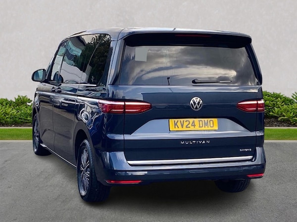 Used Volkswagen Multivan 2024 for sale - 76225065: Photo 3