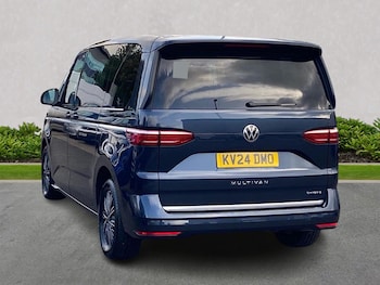 Used Volkswagen Multivan 2024 for sale - 76225065: Photo 3