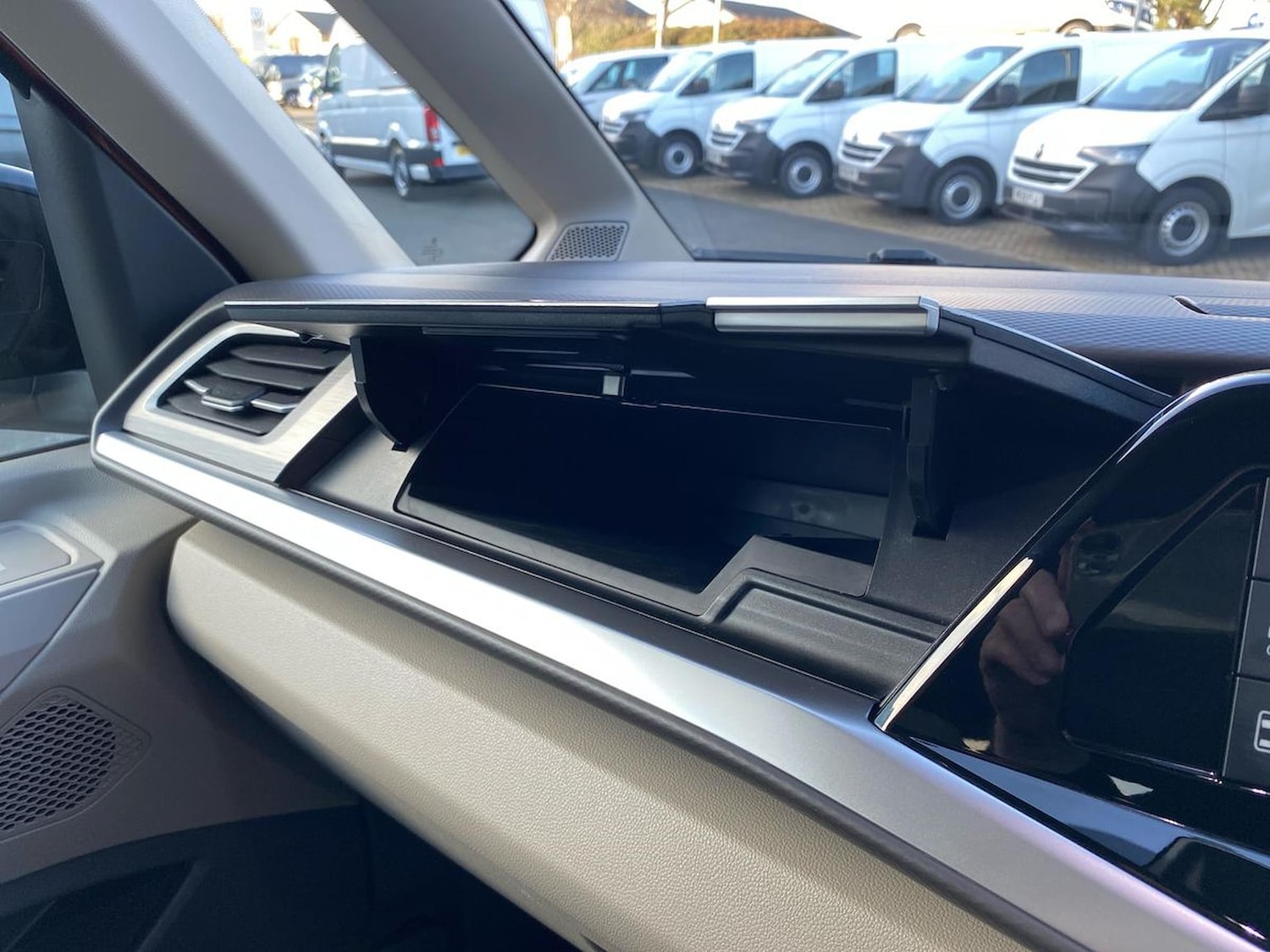 Used Volkswagen Multivan 2025 for sale - 78121893: Photo 33