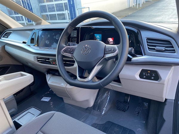 Used Volkswagen Multivan 2024 for sale - 75497725: Photo 12