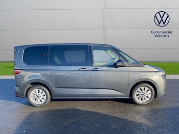 Used Volkswagen Multivan 2024 for sale - 75497725: Photo