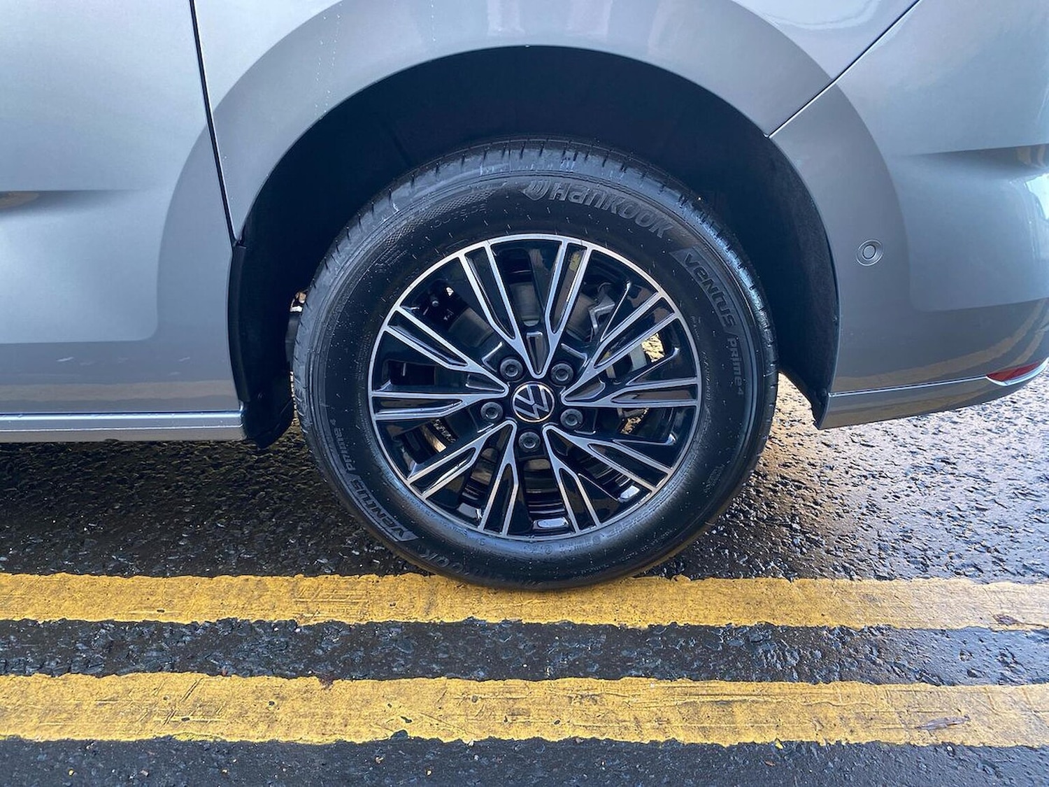 Used Volkswagen Multivan 2025 for sale - 76963544: Photo 5