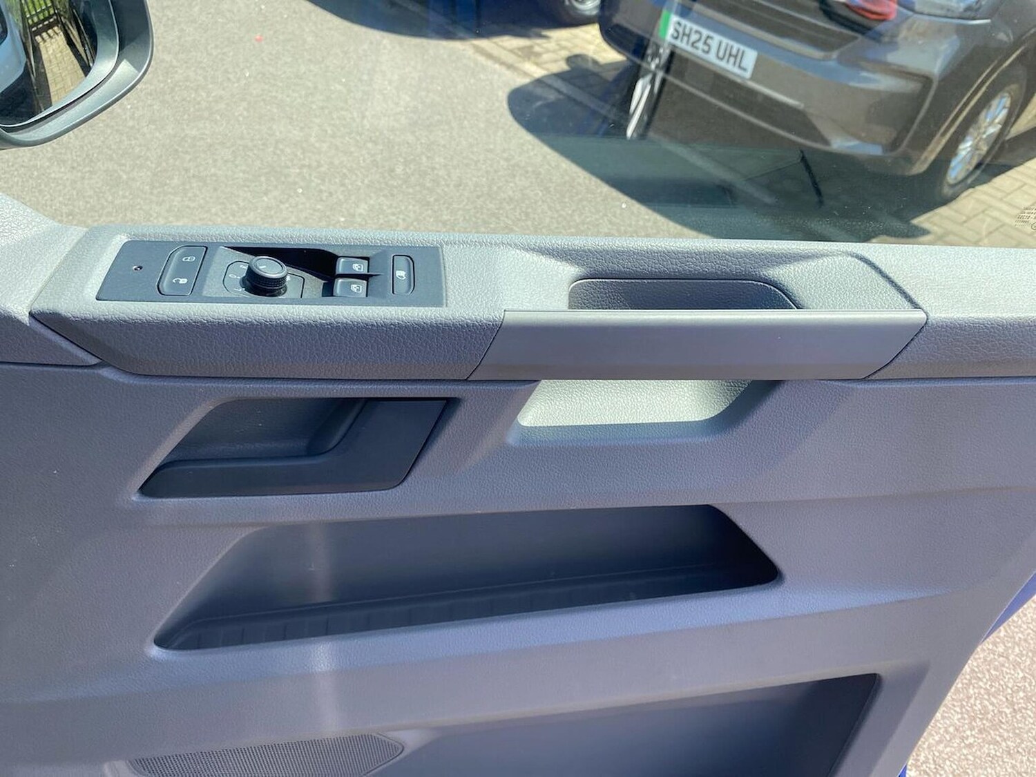 Used Volkswagen Transporter 2024 for sale - 77488699: Photo 14