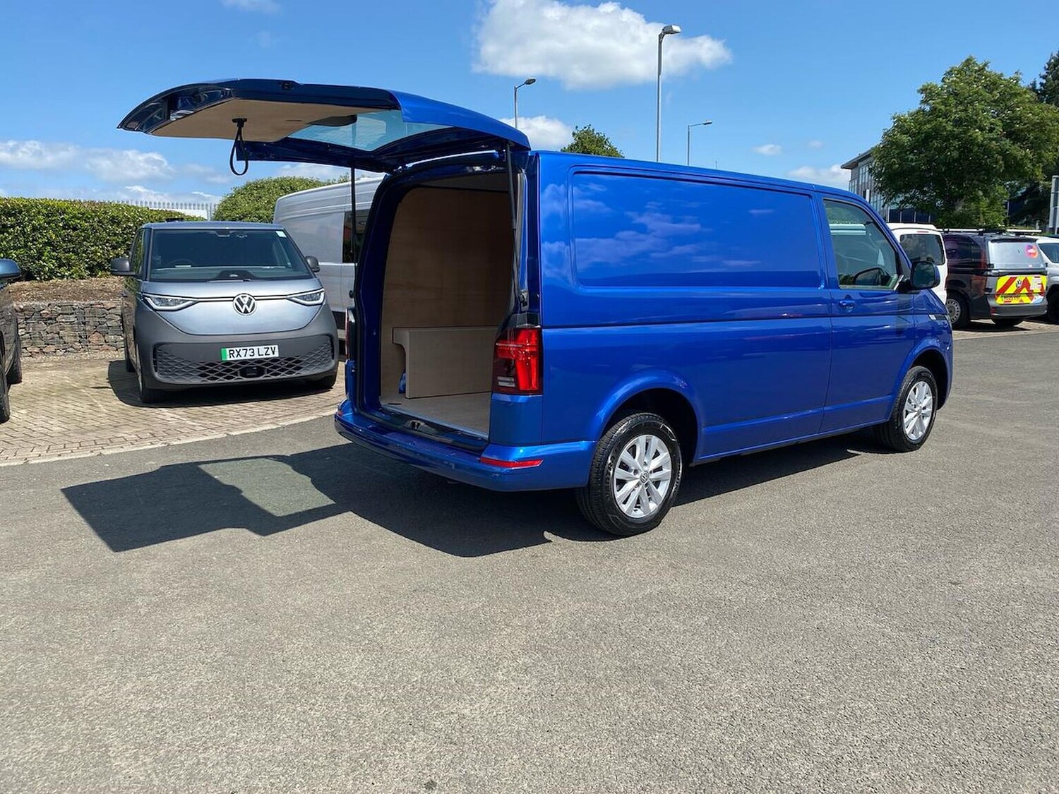 Used Volkswagen Transporter 2024 for sale - 77488699: Photo 25