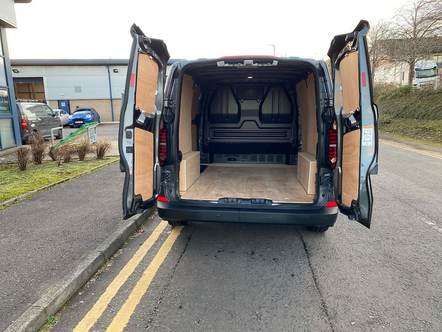 Used Volkswagen Transporter 2025 for sale - 76605535: Photo 27