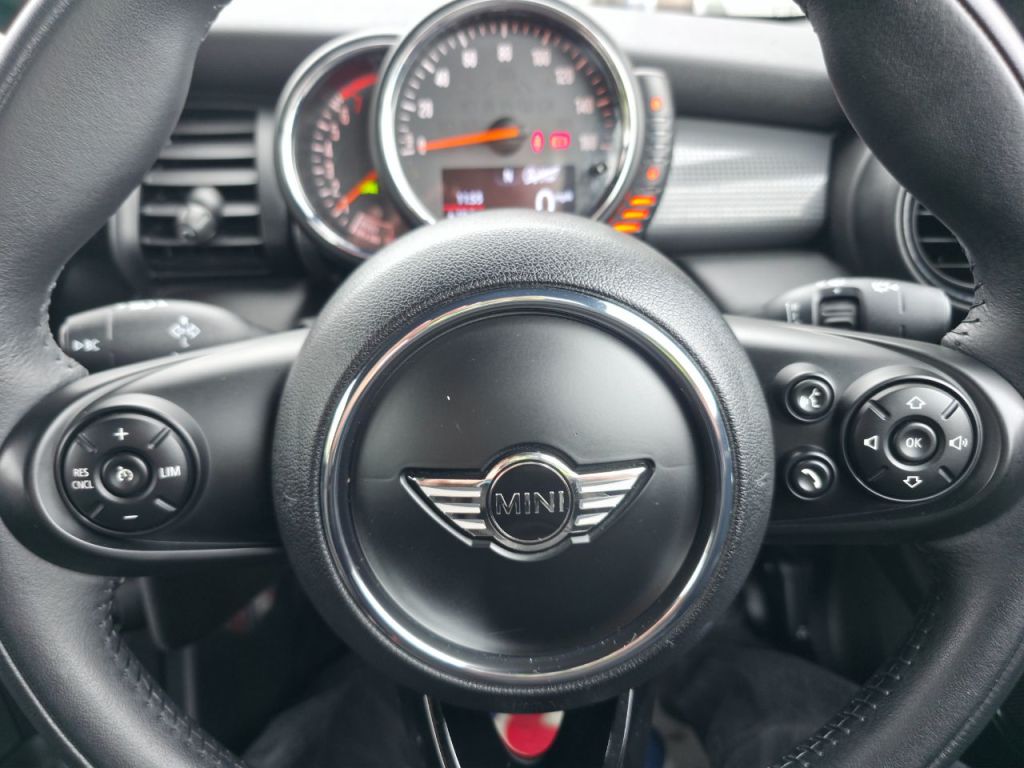 Used MINI Convertible 2016 for sale - 77607965: Photo 25