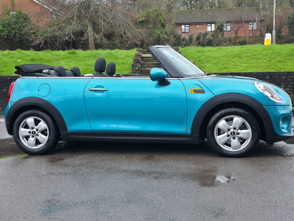 Used MINI Convertible 2016 for sale - 77607965: Photo 3