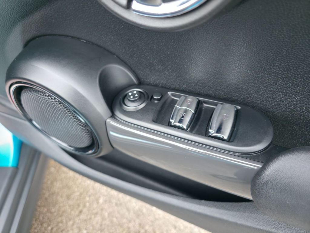 Used MINI Convertible 2016 for sale - 77607965: Photo 33