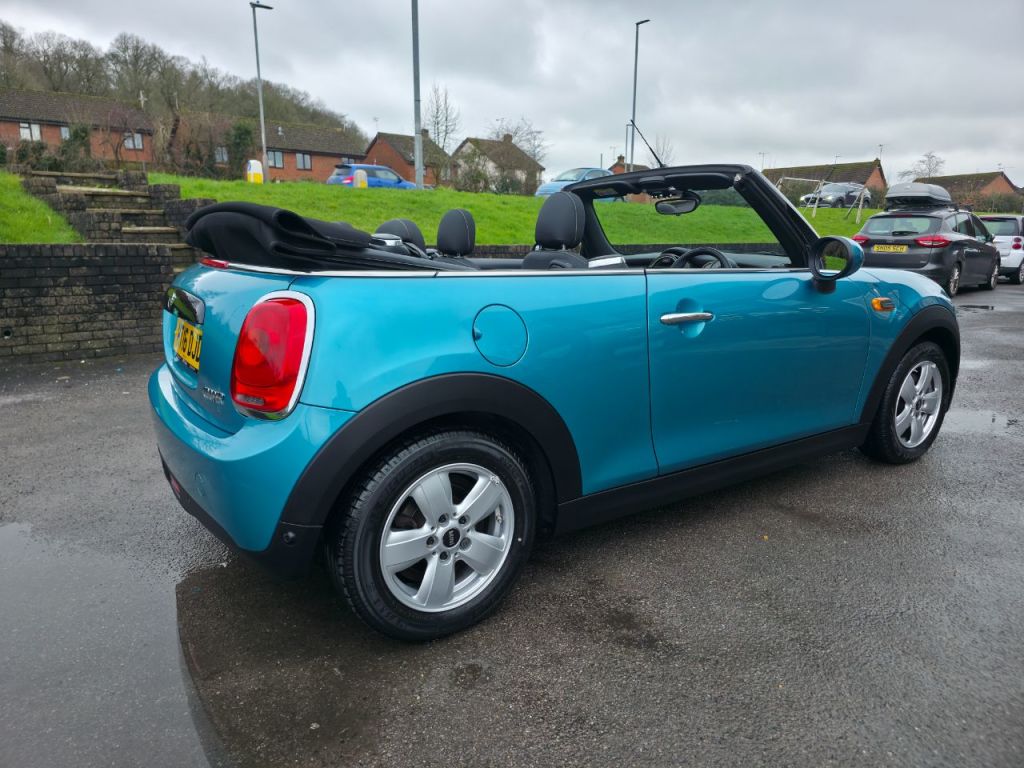 Used MINI Convertible 2016 for sale - 77607965: Photo 9