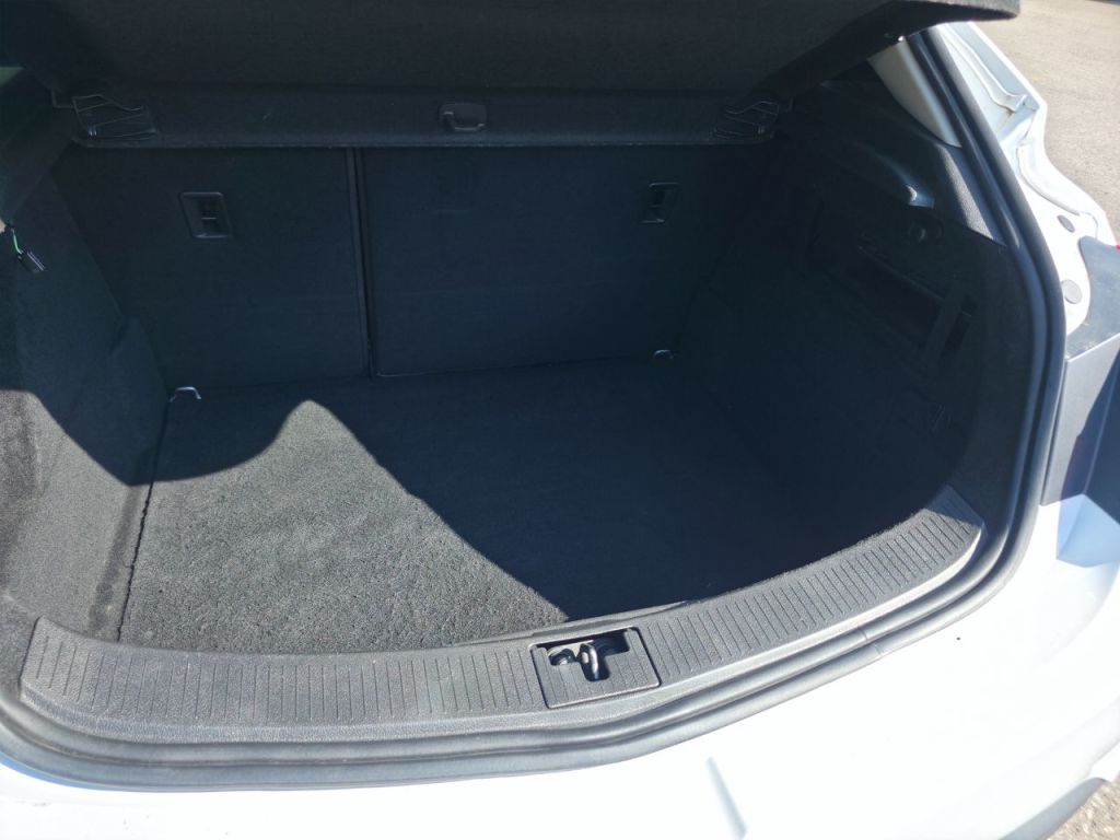 Used Vauxhall Astra GTC 2014 for sale - 77952206: Photo 32