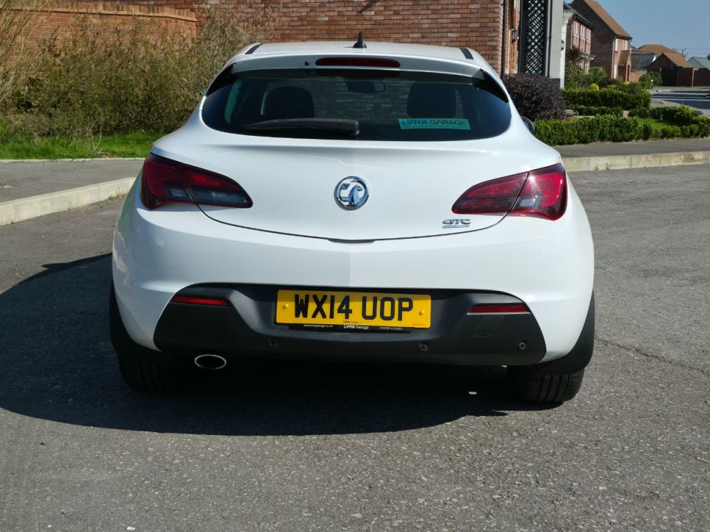 Used Vauxhall Astra GTC 2014 for sale - 77952206: Photo 34