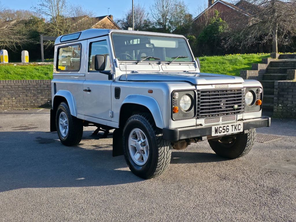 Used Land Rover Defender 2007 for sale - 77845261: Photo 2